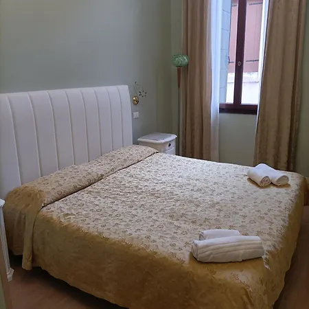 Palazzo Lion Morosini 3*