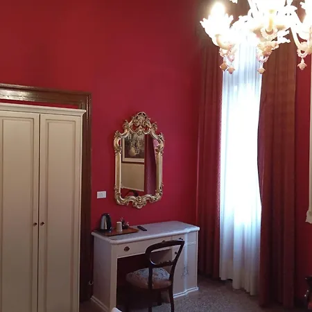Palazzo Lion Morosini Affittacamere