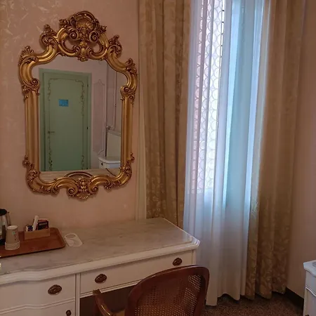 Palazzo Lion Morosini Affittacamere Venezia
