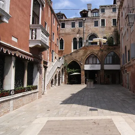Affittacamere Palazzo Lion Morosini Venezia
