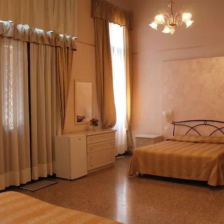 Palazzo Lion Morosini 3* Venezia