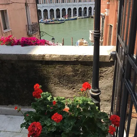 Palazzo Lion Morosini - Check In Presso Ai Santi Apostoli Venedig