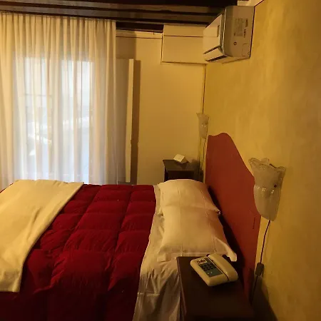 Palazzo Lion Morosini 3* Venezia