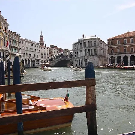 Palazzo Lion Morosini Affittacamere 3*