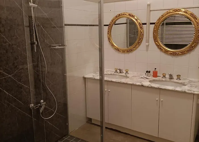 Palazzo Lion Morosini - Check In Presso Ai Santi Apostoli Gæstehus