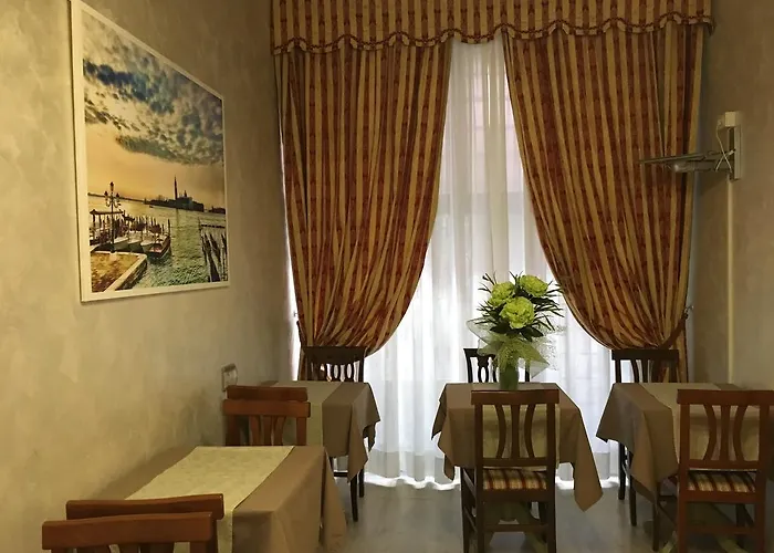 Palazzo Lion Morosini - Check In Presso Ai Santi Apostoli