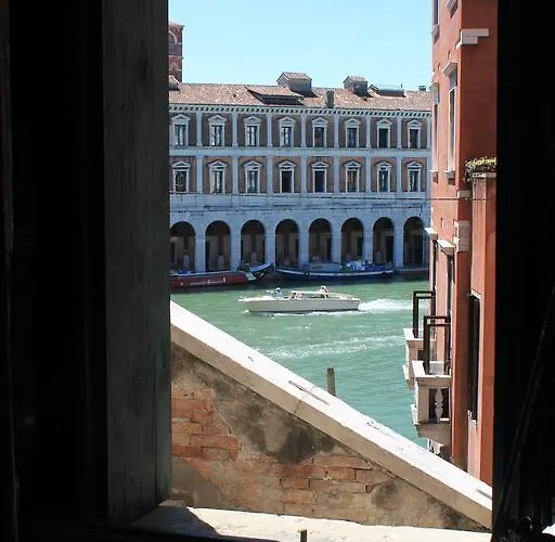 Palazzo Lion Morosini - Check In Presso Ai Santi Apostoli Gæstehus Venedig