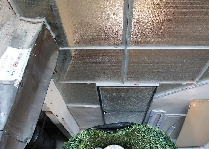 Gæstehus Palazzo Lion Morosini - Check In Presso Ai Santi Apostoli 3*