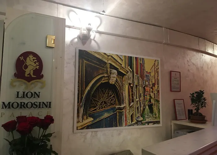 Gæstehus Palazzo Lion Morosini - Check In Presso Ai Santi Apostoli